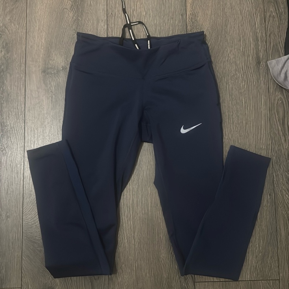 Nike dri fit leggings